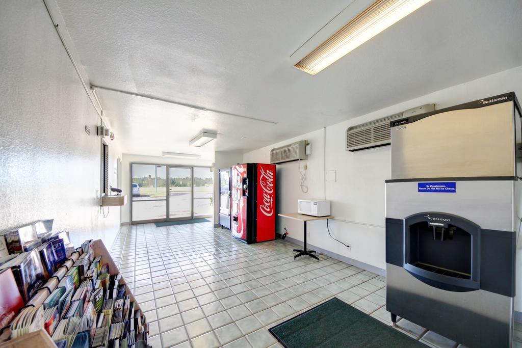 Americas Best Value Inn Stillwater Bagian luar foto