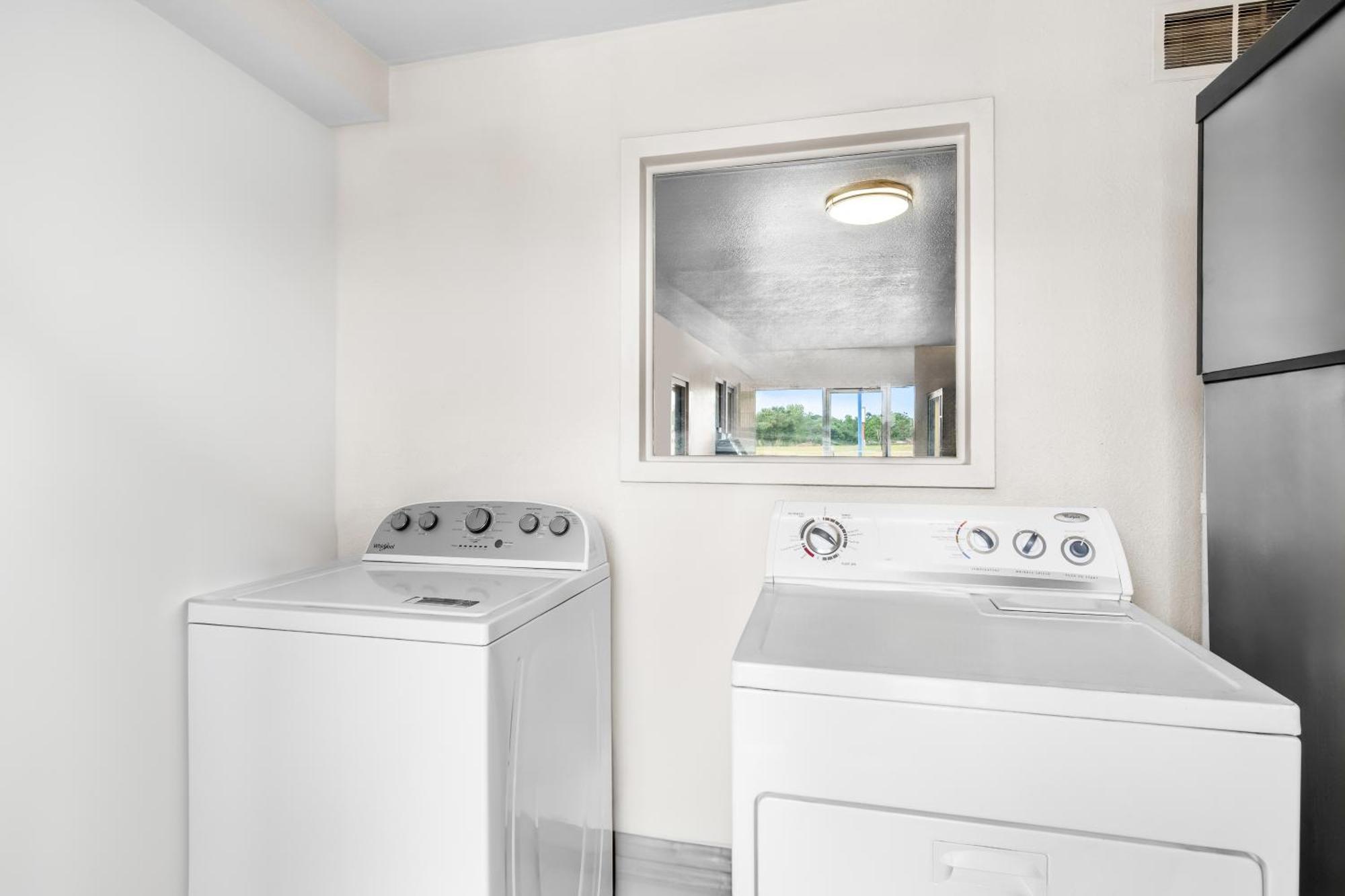 Americas Best Value Inn Stillwater Bagian luar foto