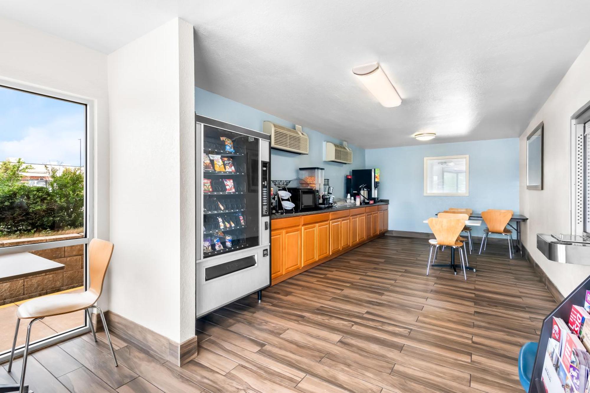 Americas Best Value Inn Stillwater Bagian luar foto