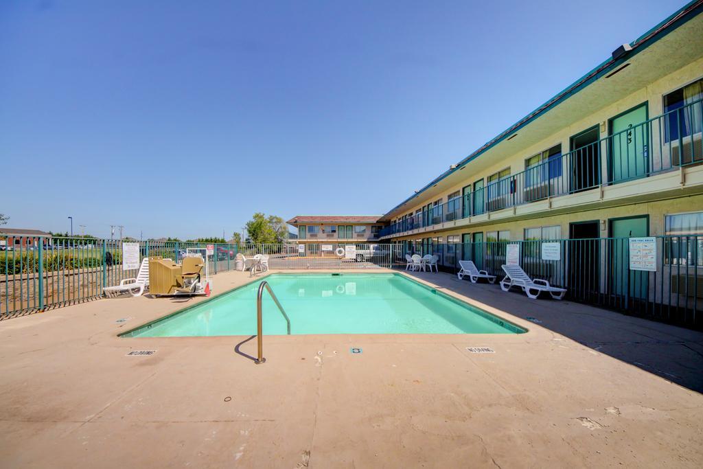 Americas Best Value Inn Stillwater Bagian luar foto