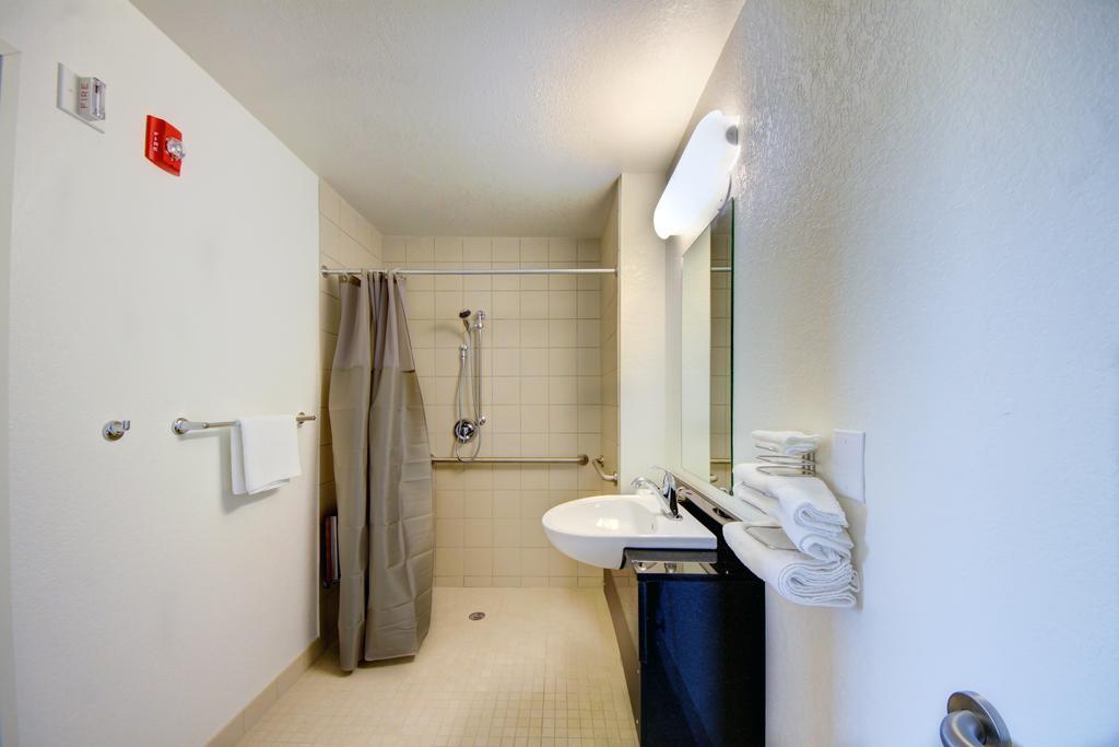 Americas Best Value Inn Stillwater Bagian luar foto