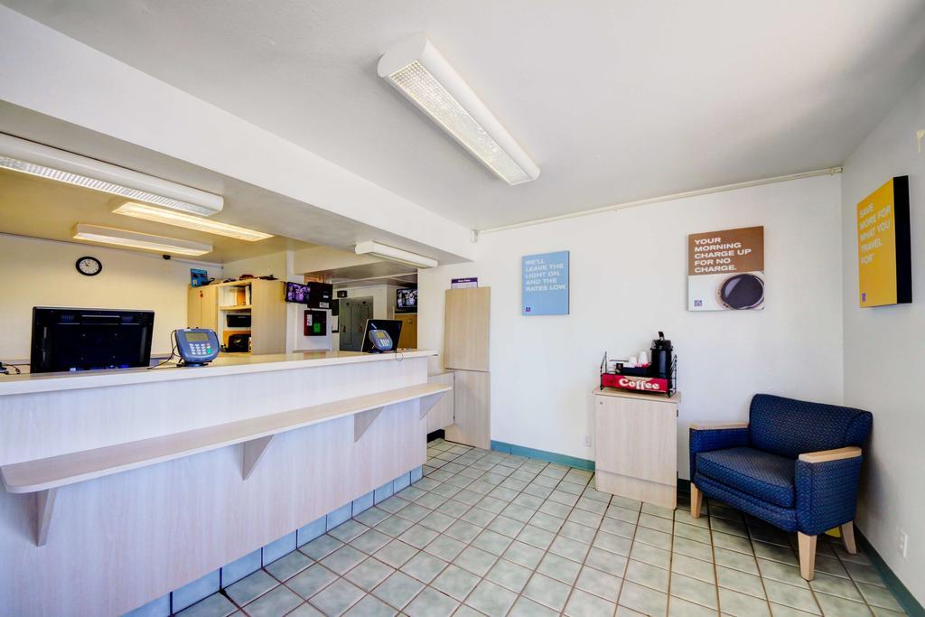 Americas Best Value Inn Stillwater Bagian luar foto
