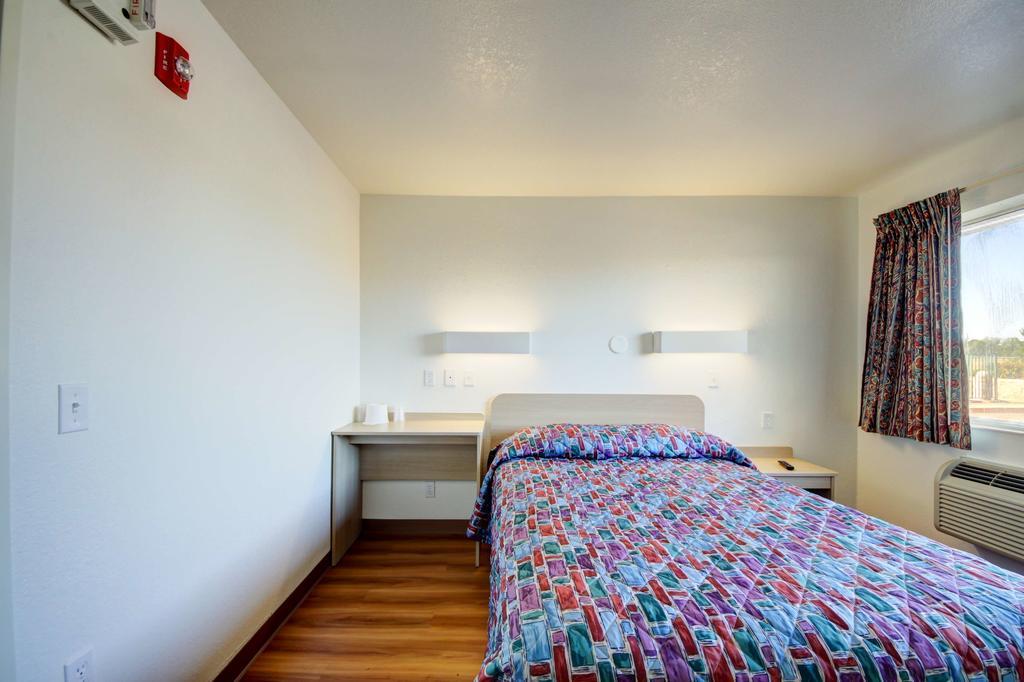 Americas Best Value Inn Stillwater Bagian luar foto
